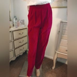 EUC Liz Claiborne 100% Cotton Red pants with side pockets & right back pocket